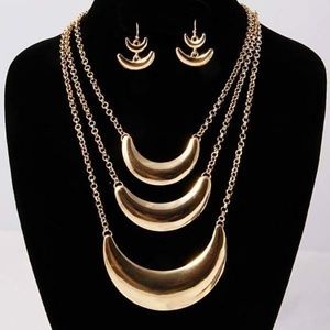 Gold necklace
